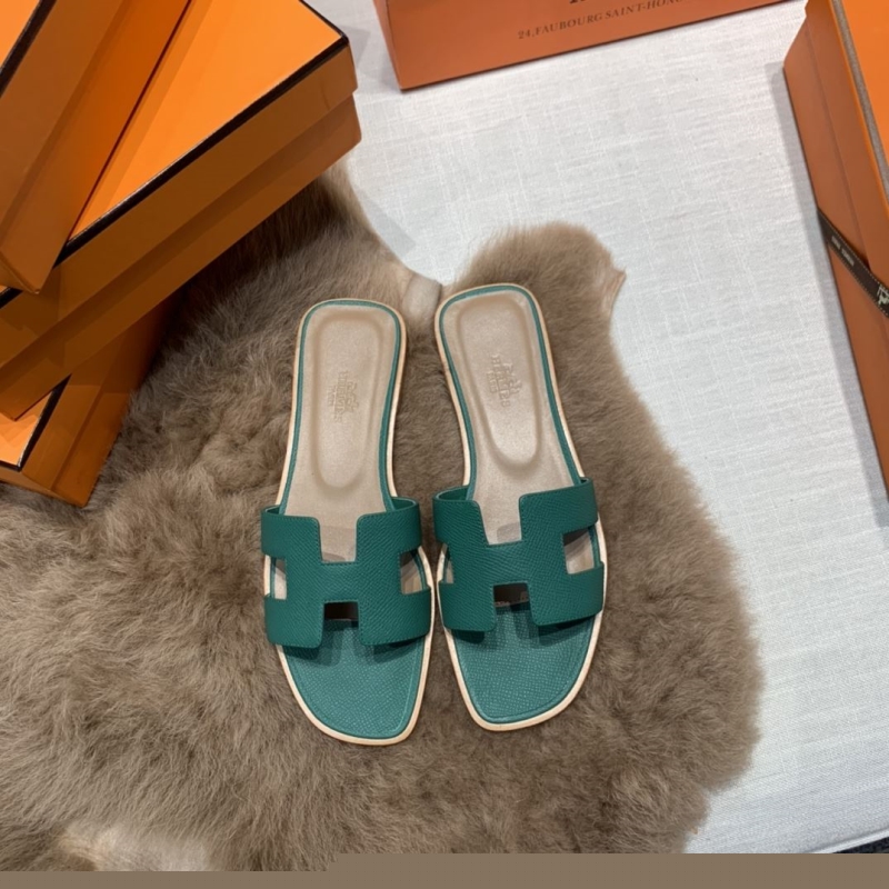 H**mes slippers